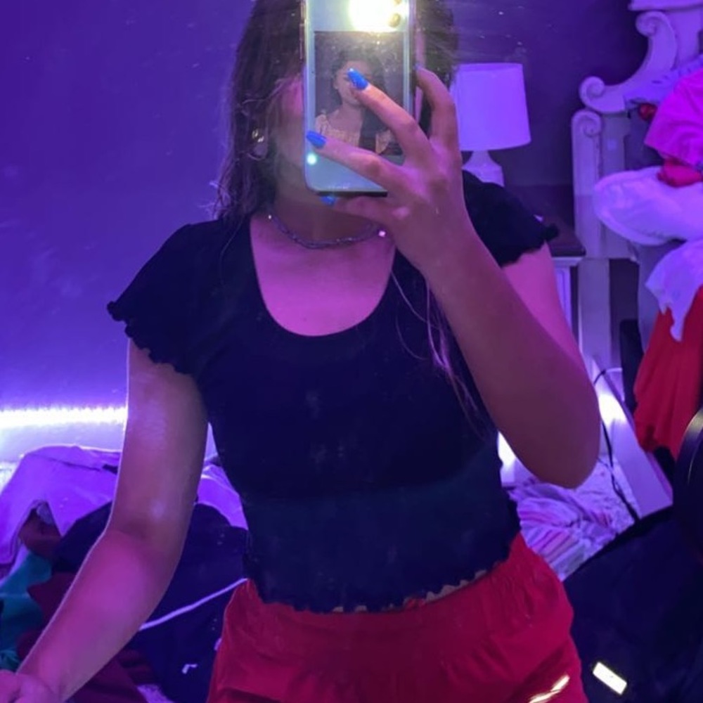 Black tight crop top